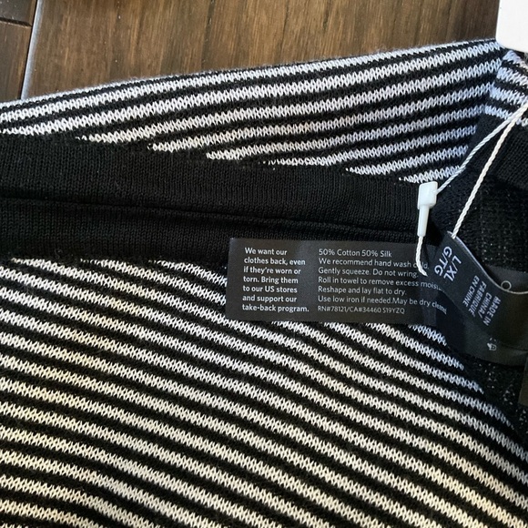 Eileen Fisher Bateau Neck Black & White Striped Box Top Size L/XL - Picture 6 of 9